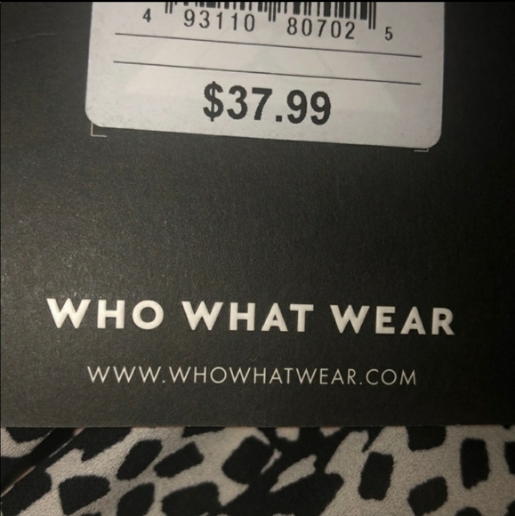 FREE WITH A $35 ⬆️ PURCHASE!! Who What Wear Domino Dot Long Sleeve Dress - Picture 4 of 4